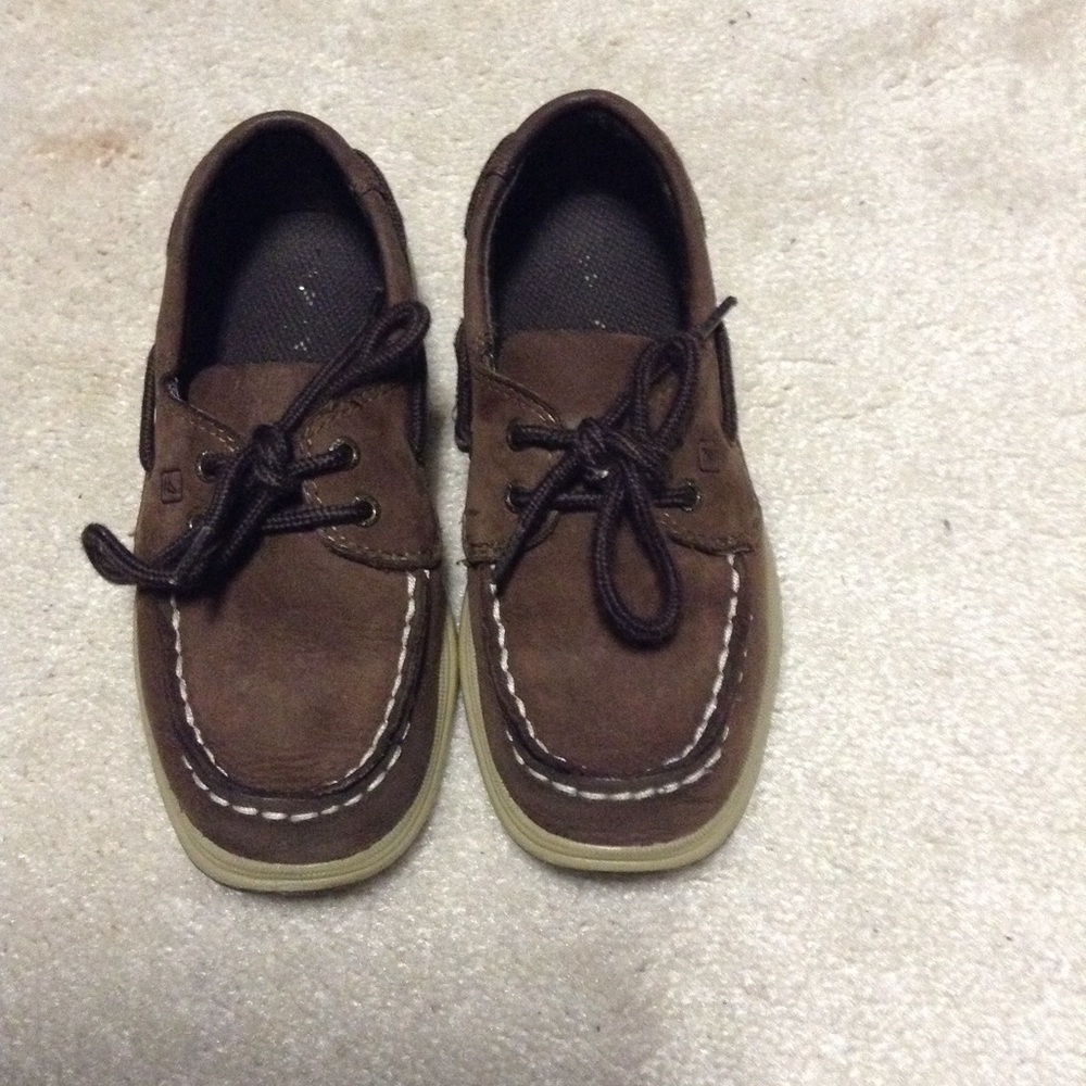 Sperry boys shoes